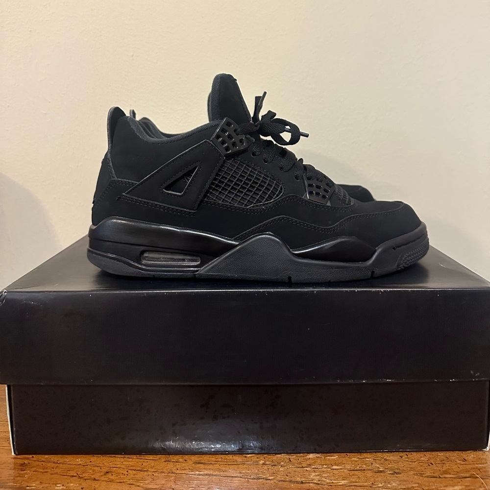 Jordan 4 Black Cat